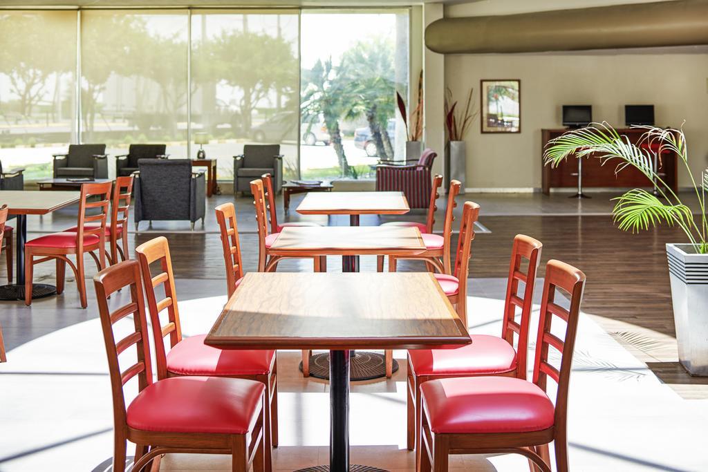 Ibis Monterrey Aeropuerto 호텔 아포다카 외부 사진